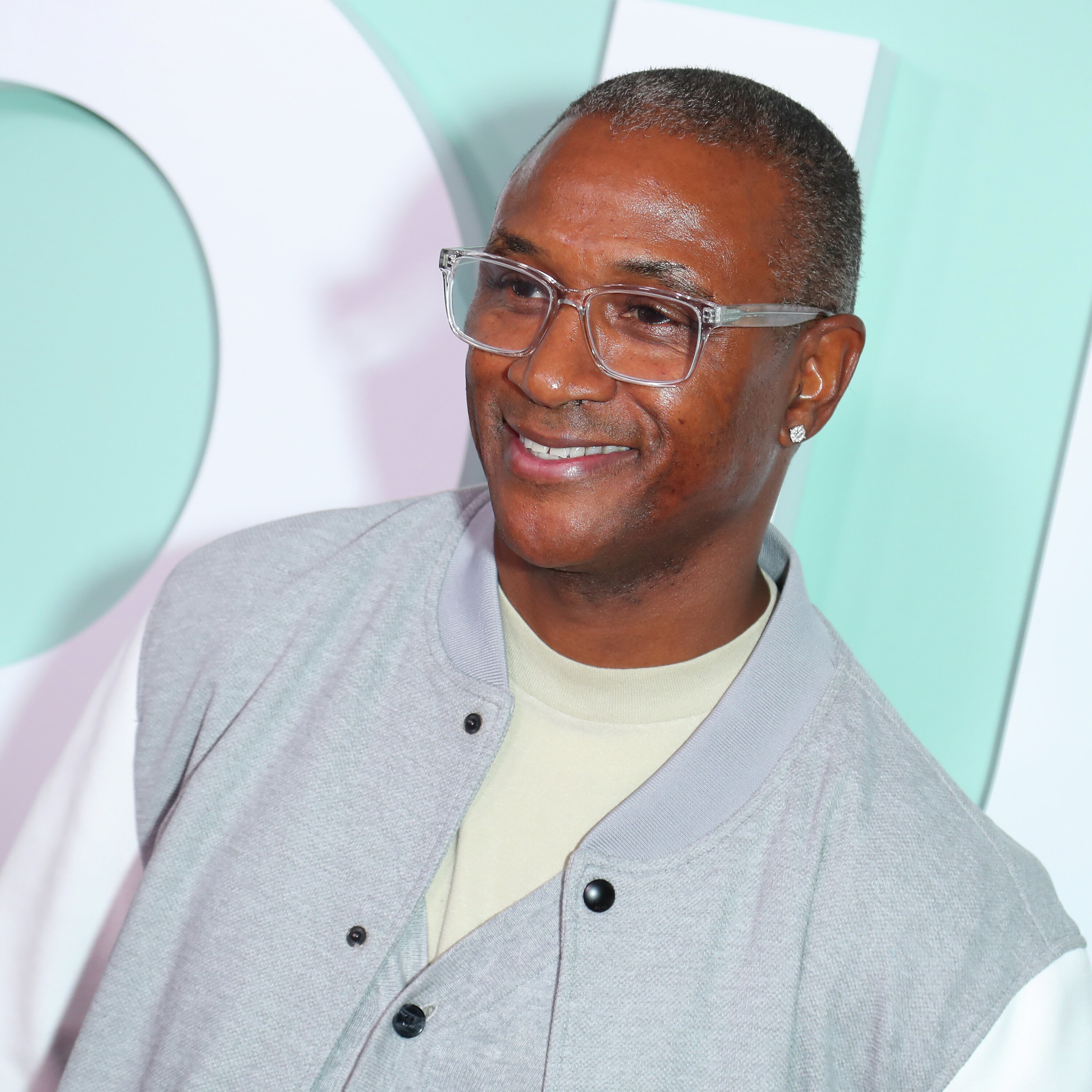 Tommy Davidson Talks 'The Varnell Hill Show', 'Proud Family' & More!