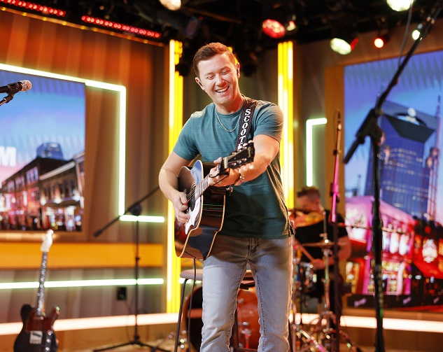 Scotty McCreery Talks New Album, Our Thoughts on Tom Brady Roast & More!