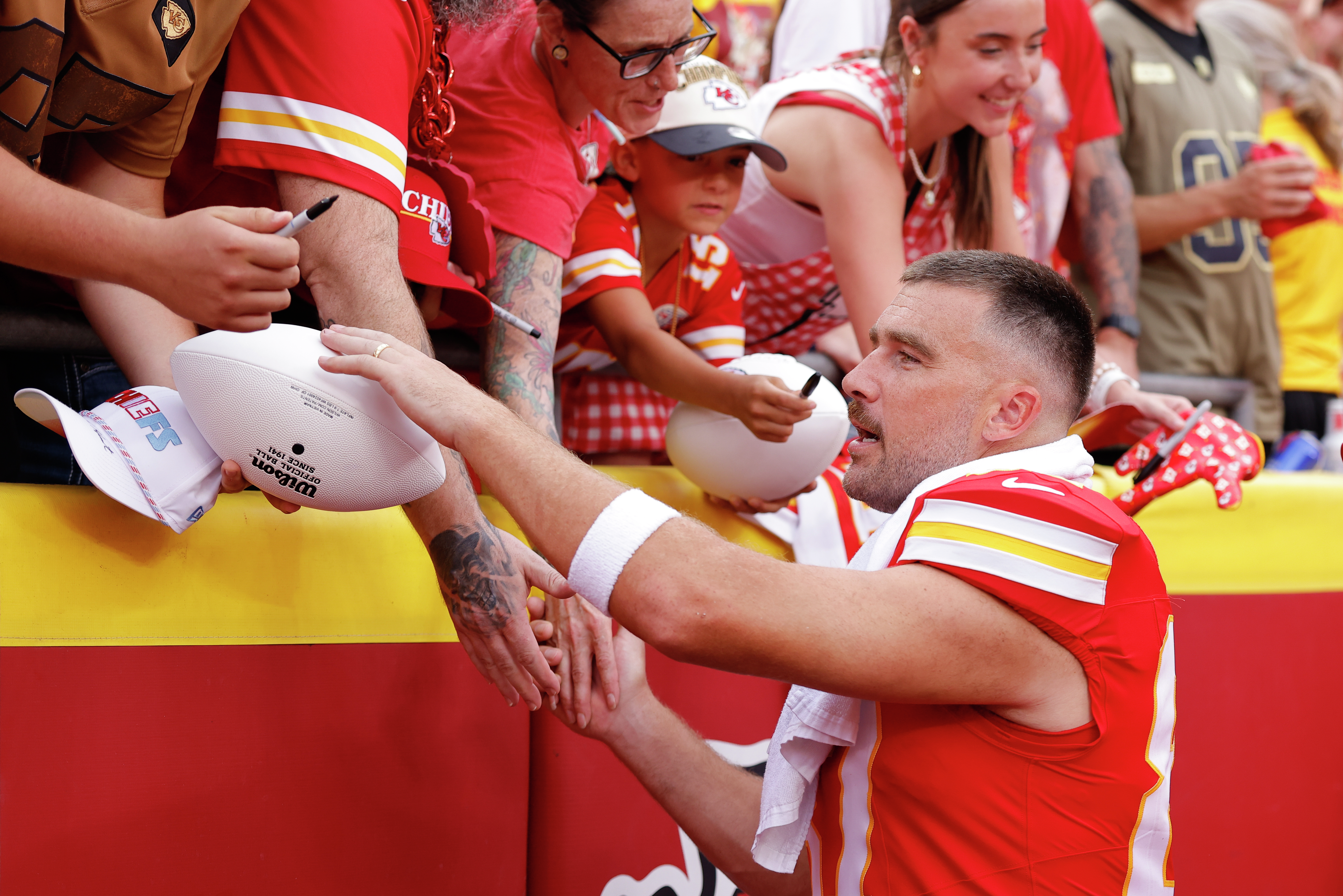 Travis Kelce Talks Wedding, Brad Pitt Off The Wagon, Latest Buzz & More!