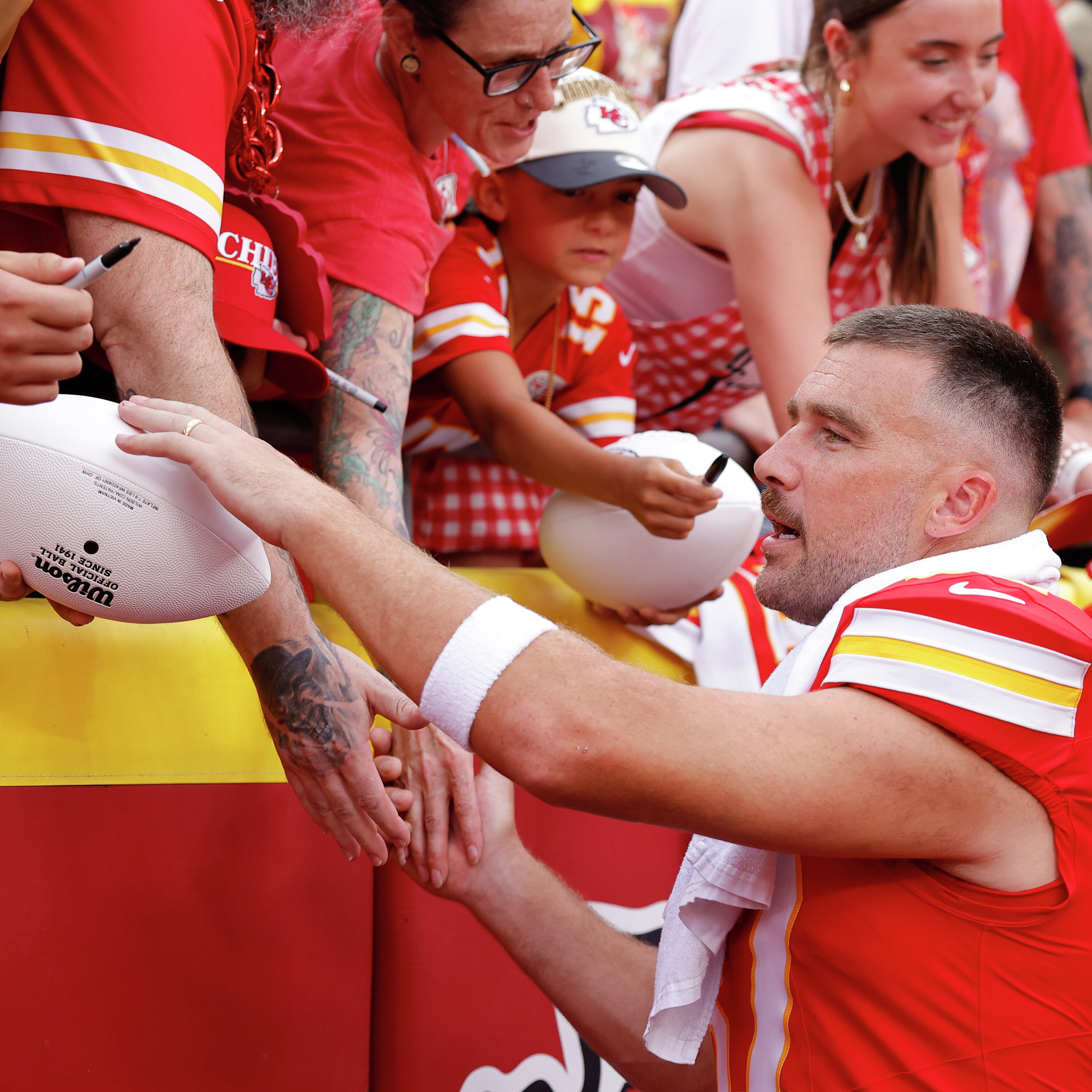 Travis Kelce Talks Wedding, Brad Pitt Off The Wagon, Latest Buzz & More!