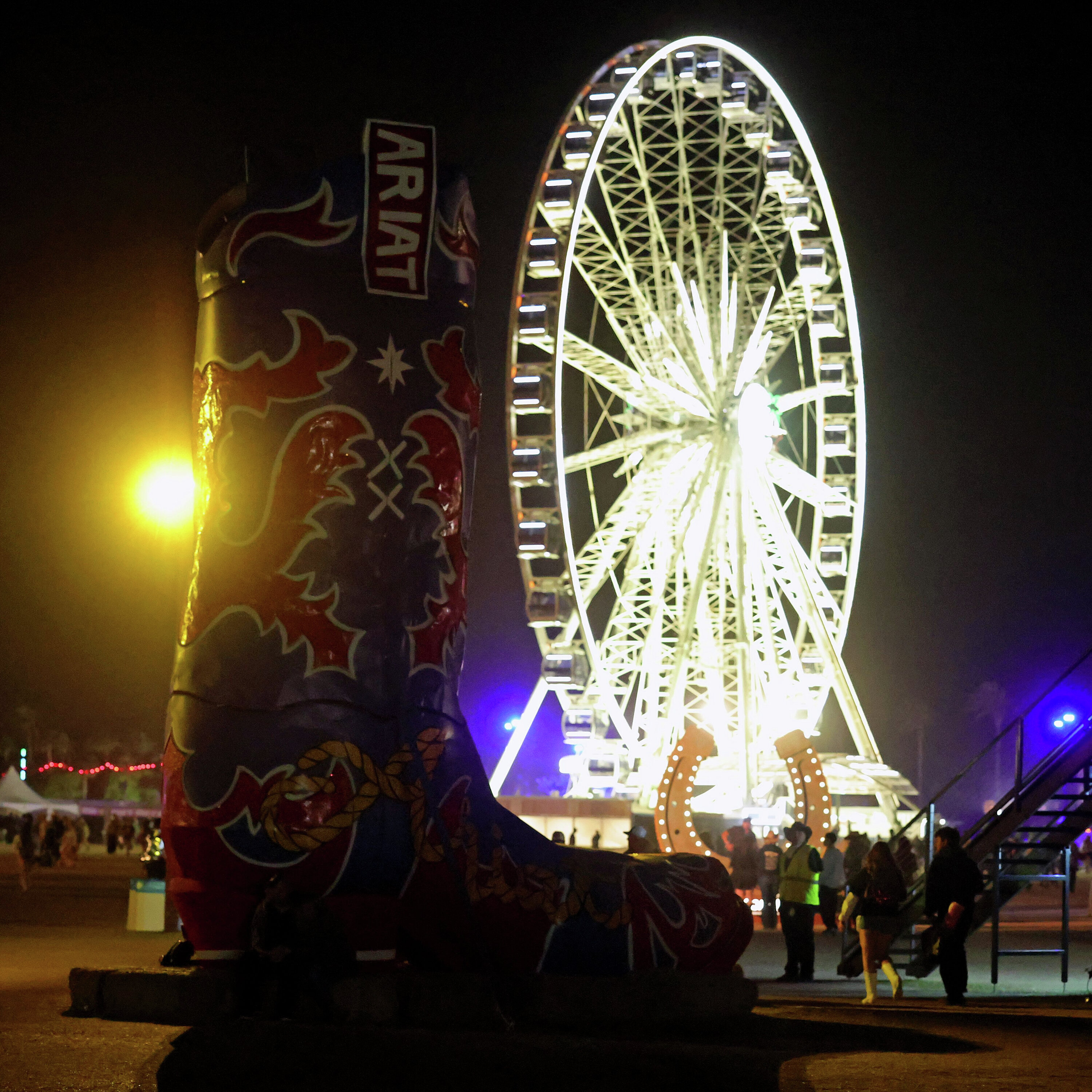 Stagecoach Themed Name That Tune, Comment of The Week & More!