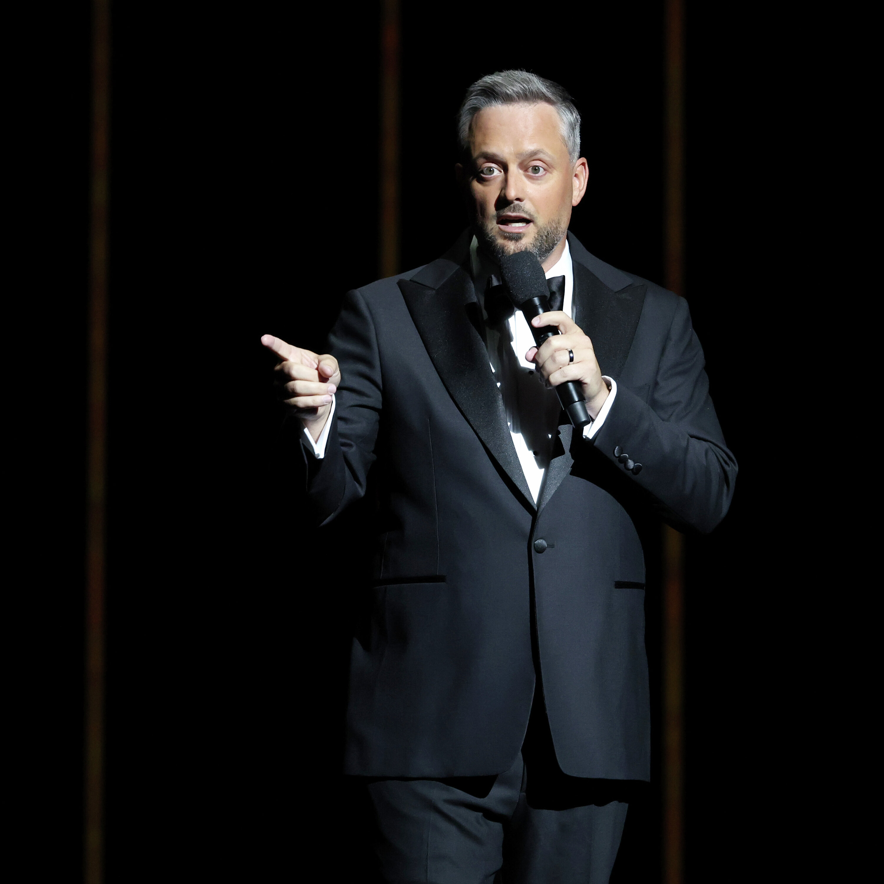 Nate Bargatze Talks New Film 'The Breadwinner', World Tour & More! episode artwork