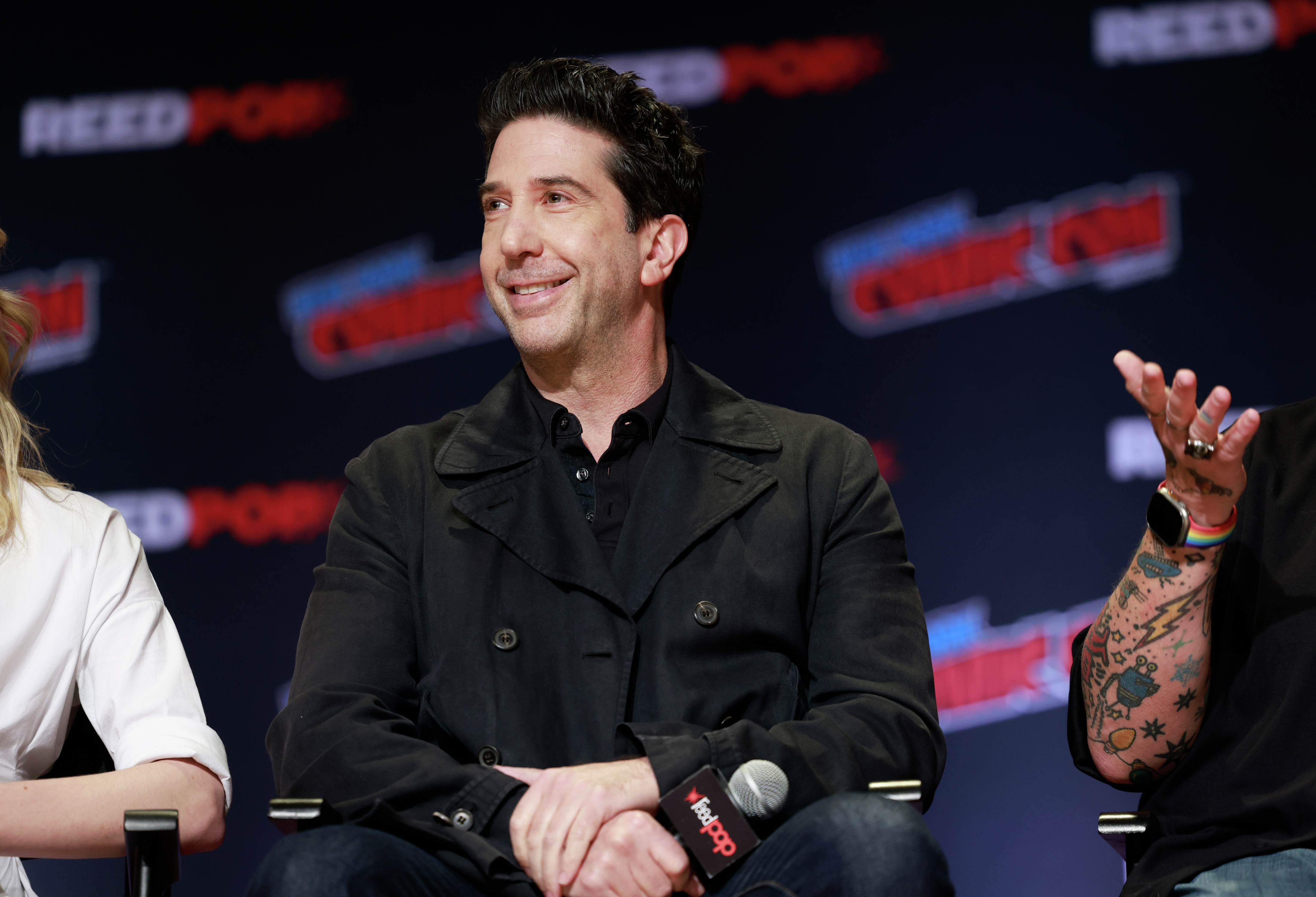 David Schwimmer Talks 'Goosebumps' on Hulu, Serving Rod Stewart & More! episode artwork
