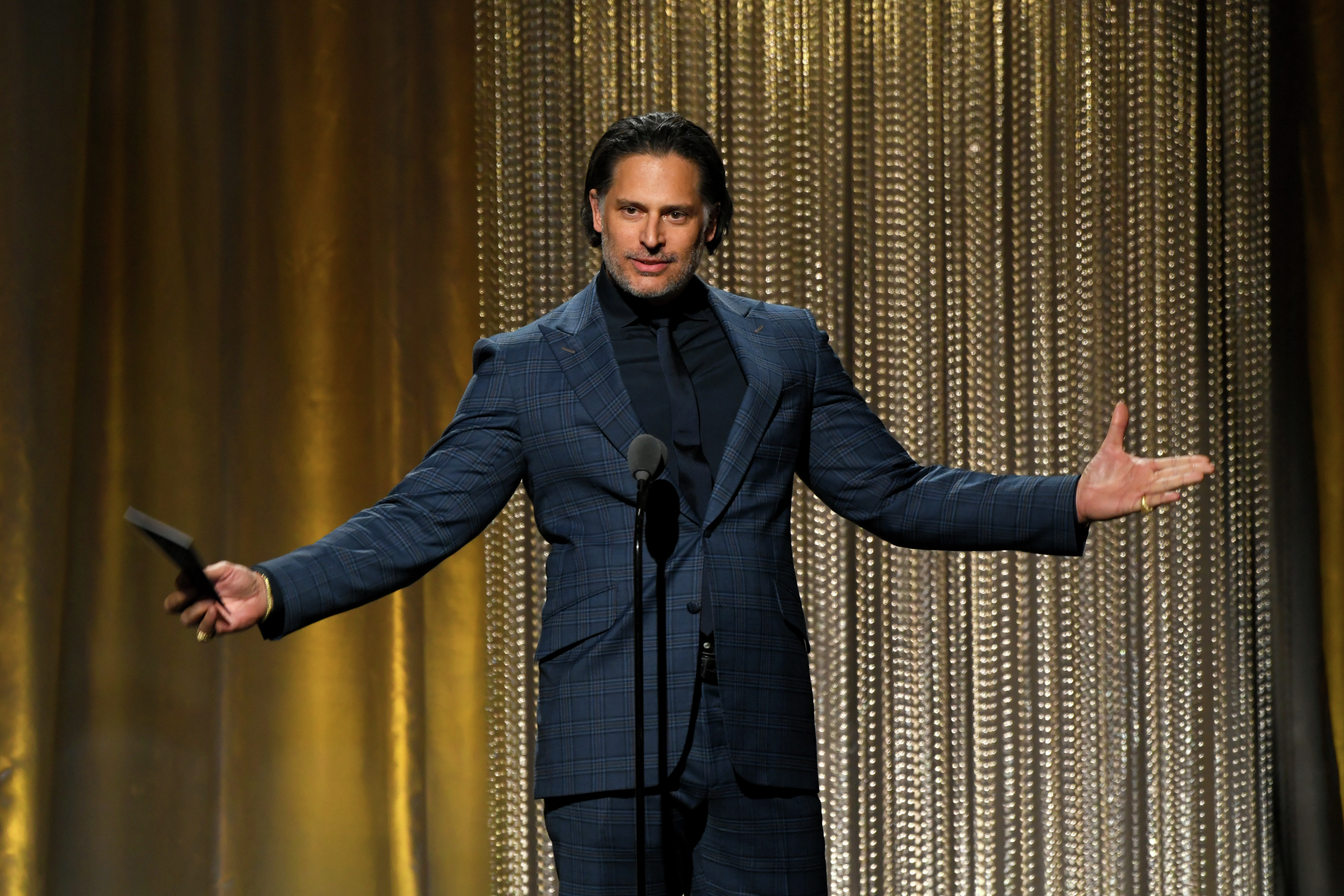 Joe Manganiello Talks 'Deal or No Deal Island', New Movies & More! episode artwork