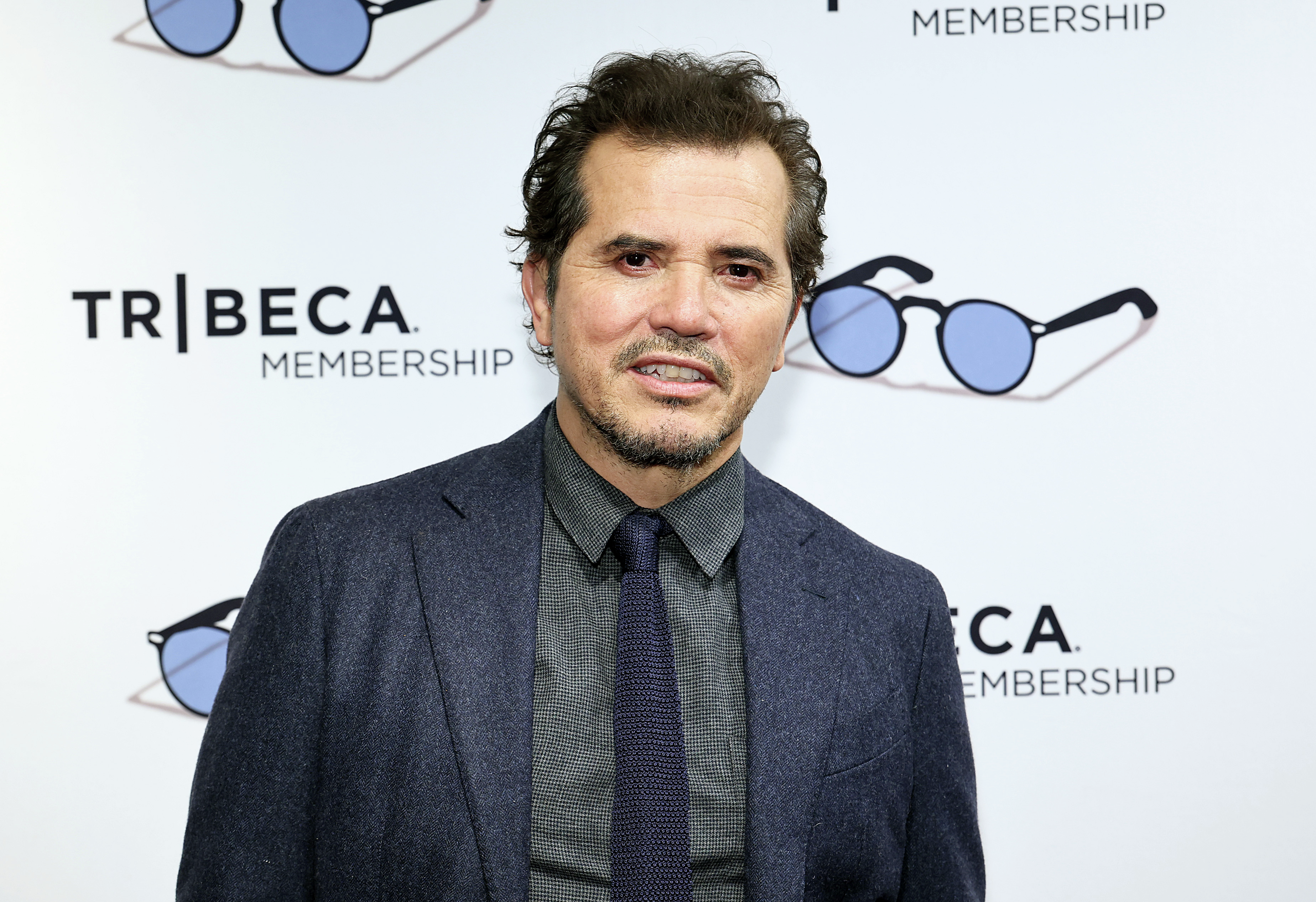 John Leguizamo Talks New Apple TV+ Show 'Smoke', MSNBC Docu-Series & More! episode artwork