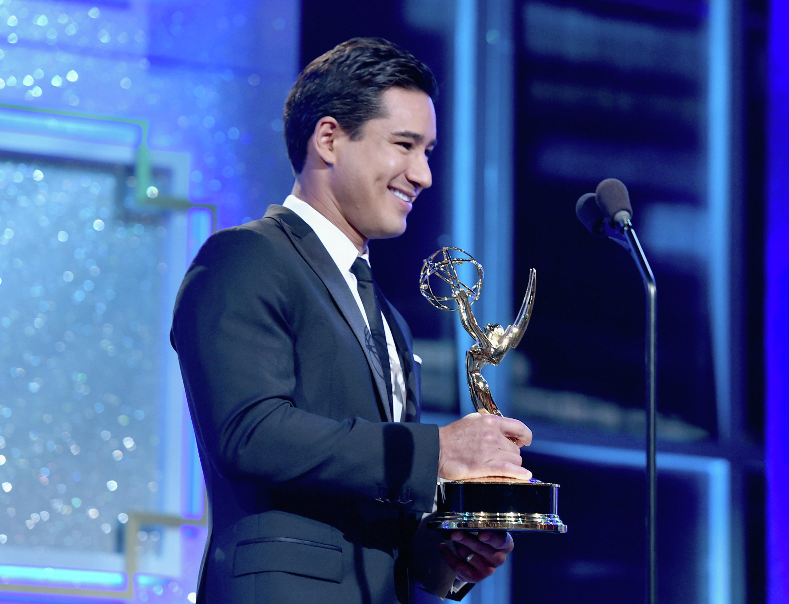 Mario Nominated For a Daytime Emmy, Pros and Cons of Being Bald & More! episode artwork