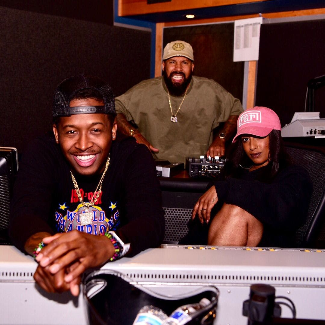 Episode 44"The Culture Deserves It" Feat. Kenny Burns w/ Ferrari Simmons & Su Solo Prod: iHandlebars