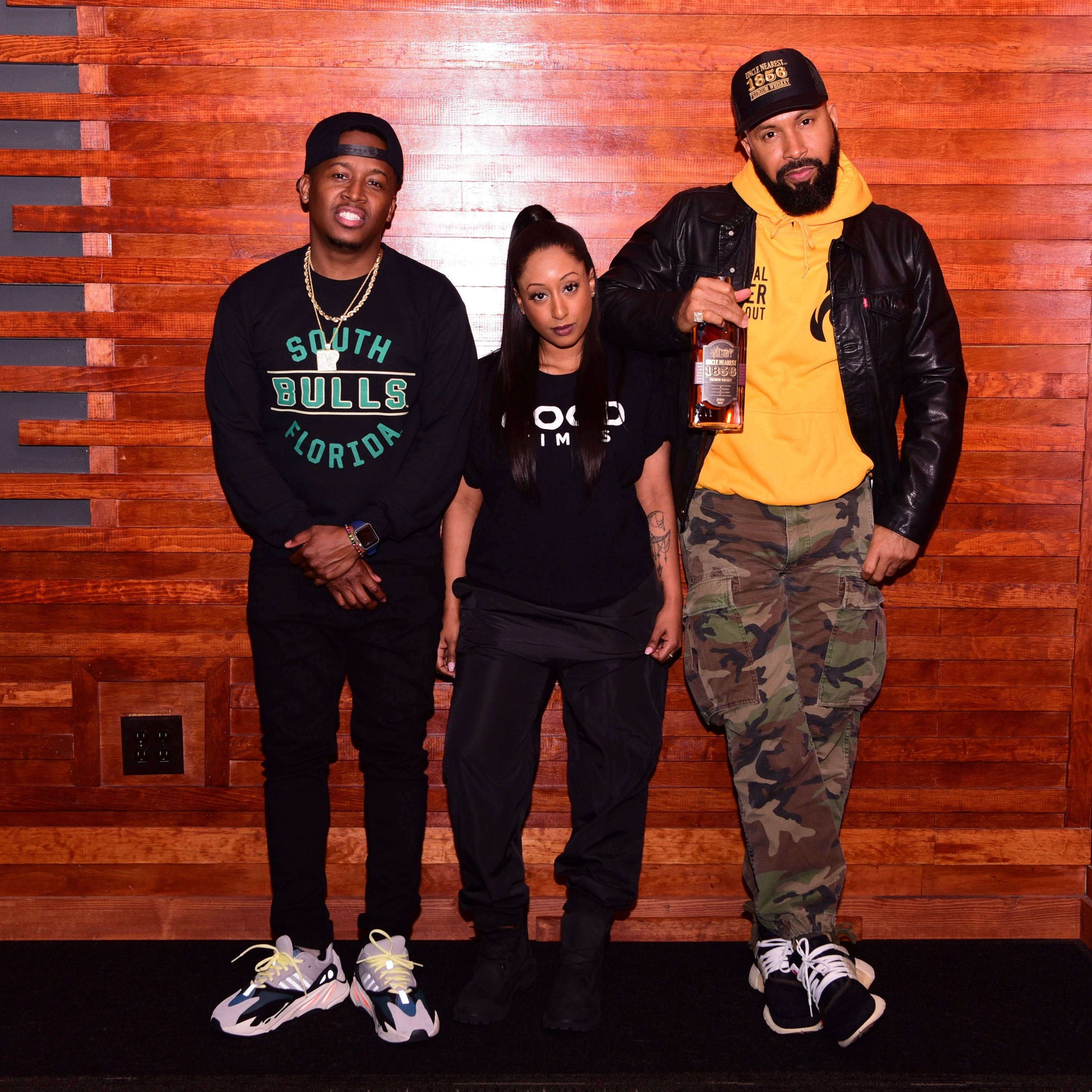 Episode 54"The Culture Deserves It" Feat. Kenny Burns w/ Ferrari Simmons & Su Solo Prod: iHandlebars