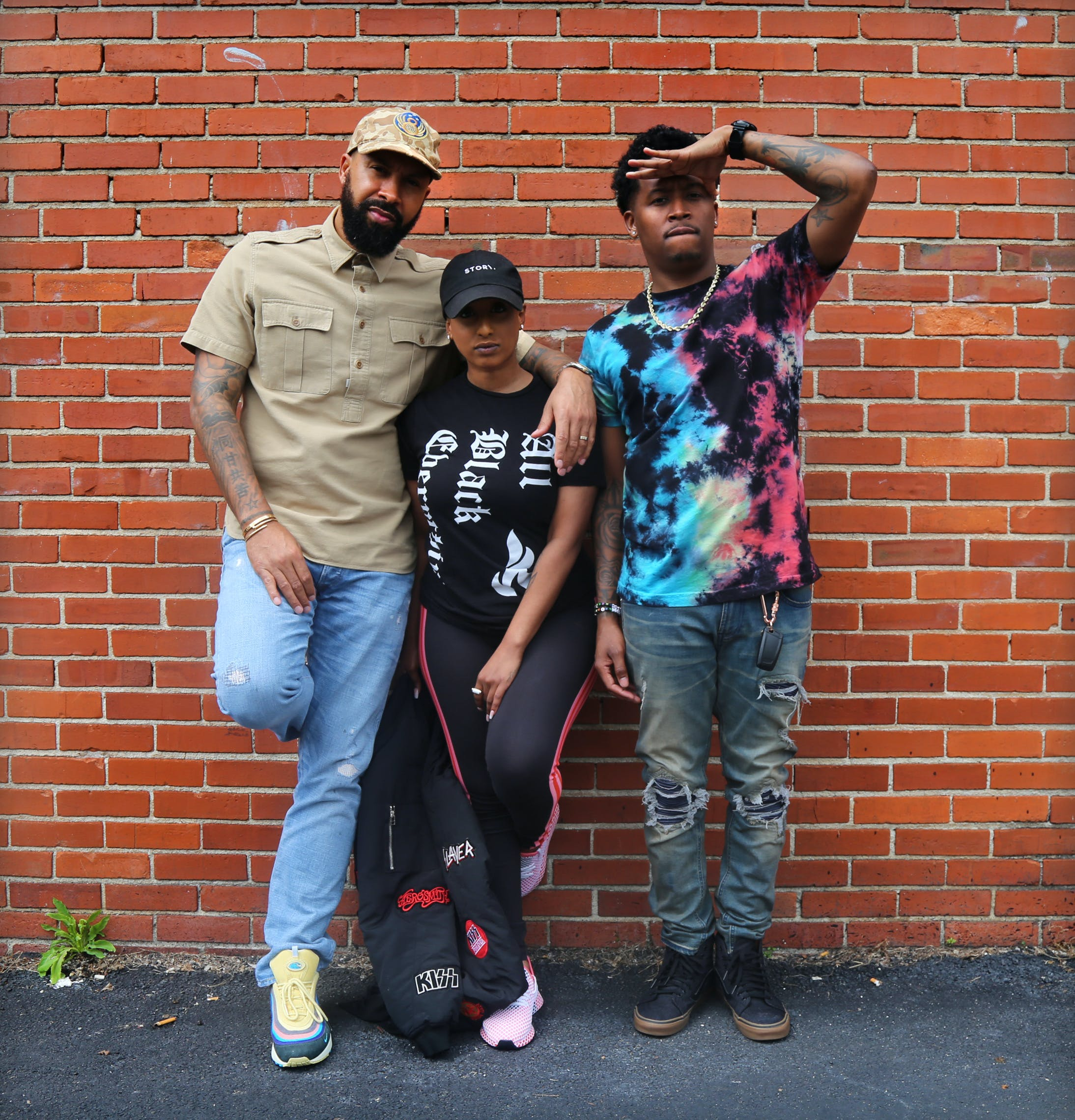 Episode 41"The Culture Deserves It" Feat. Kenny Burns w/ Ferrari Simmons & Su Solo Prod: iHandlebars