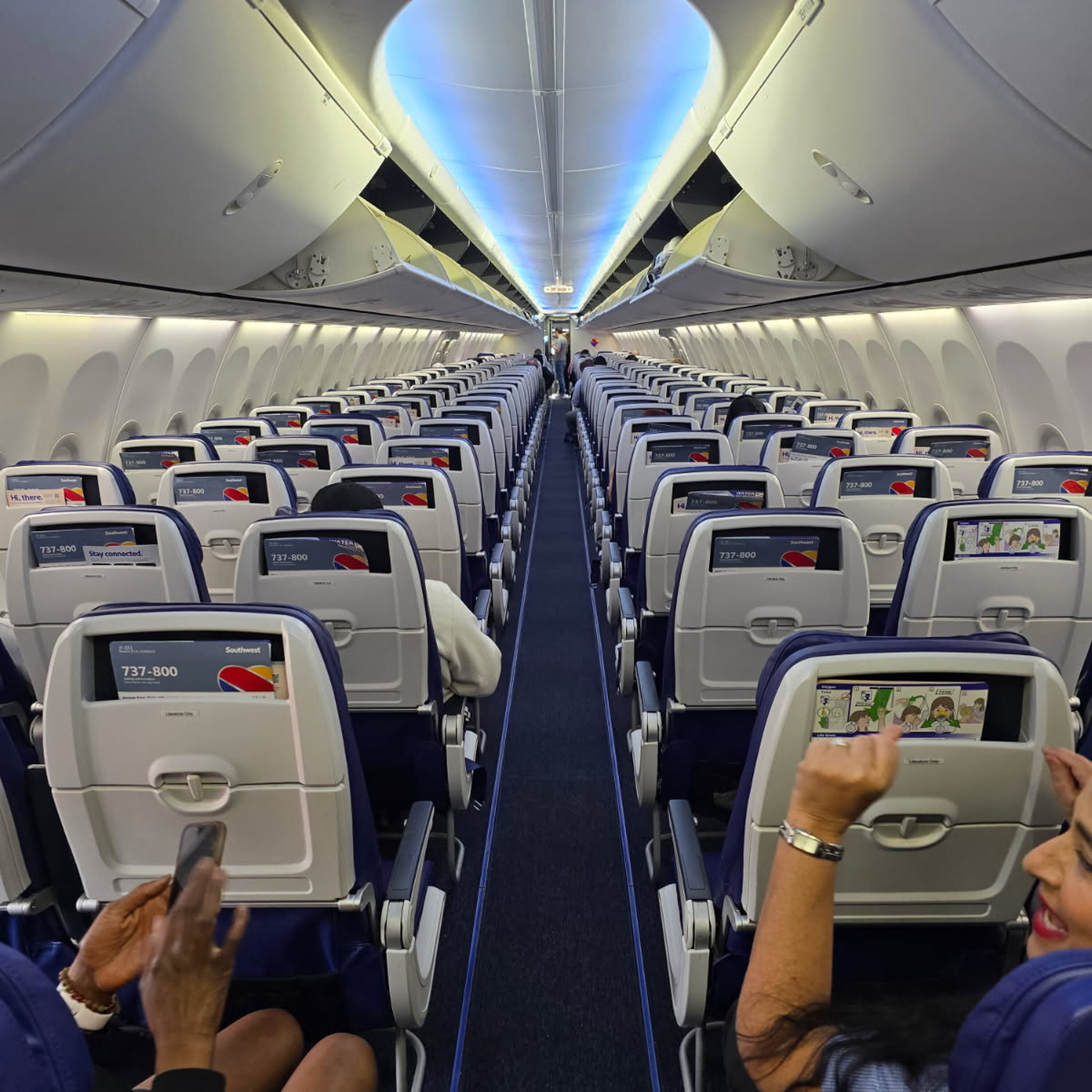 How to use an Airplane Lavatory - WEEKEND SHOW PODCAST 6/5