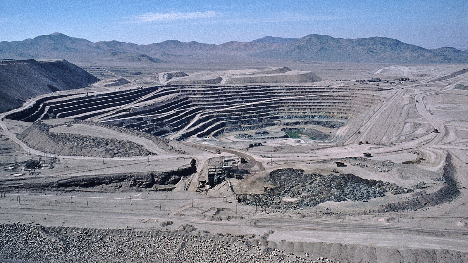 S3E20: Desert Protection versus Climate Capitalism: Can we have both?