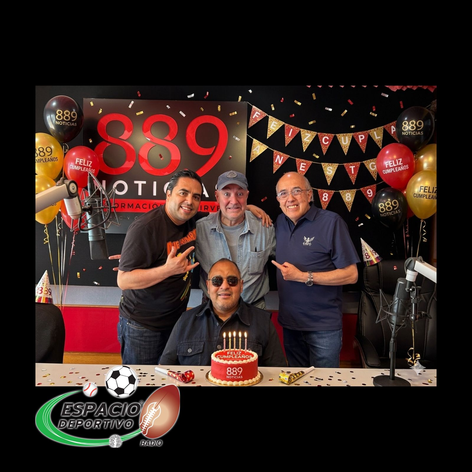 Celebrando y festejando a Iñaki Manero en Espacio Deportivo (de la Tarde) 17 de Abril 2026