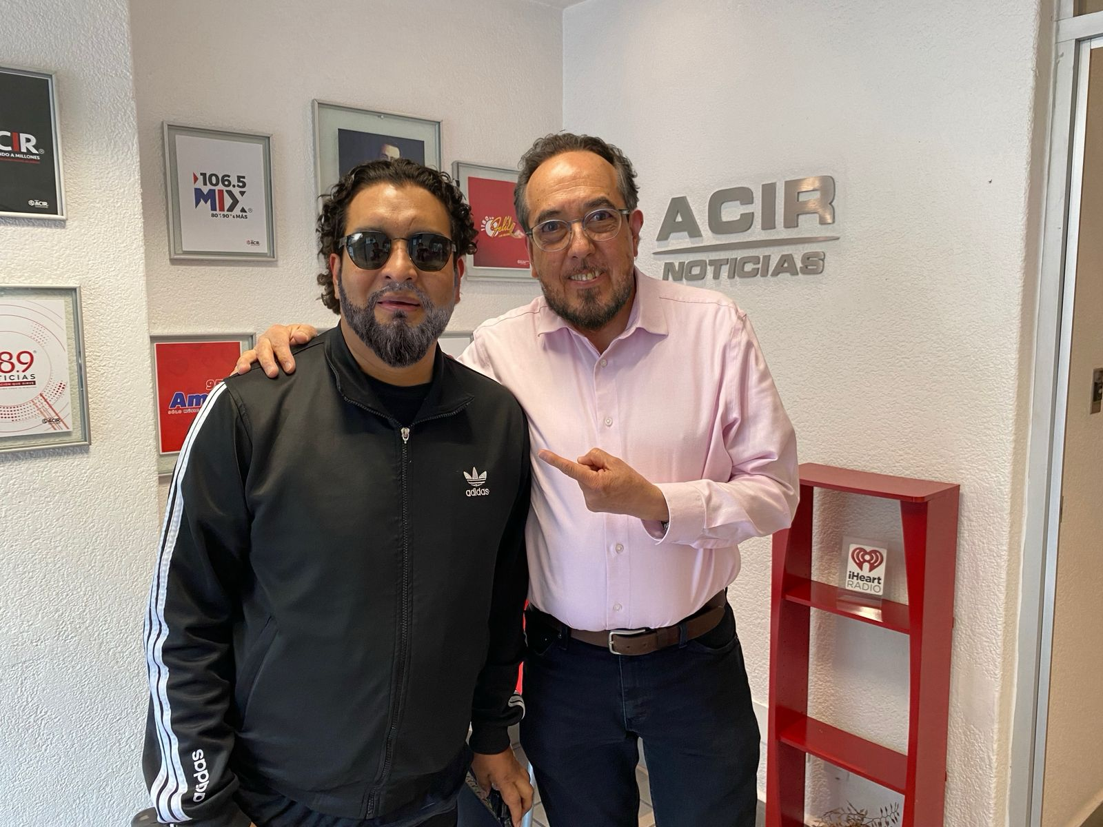 Día del Peluquero y de los boleros en Espacio Deportivo de la Tarde 25 de agosto 2025