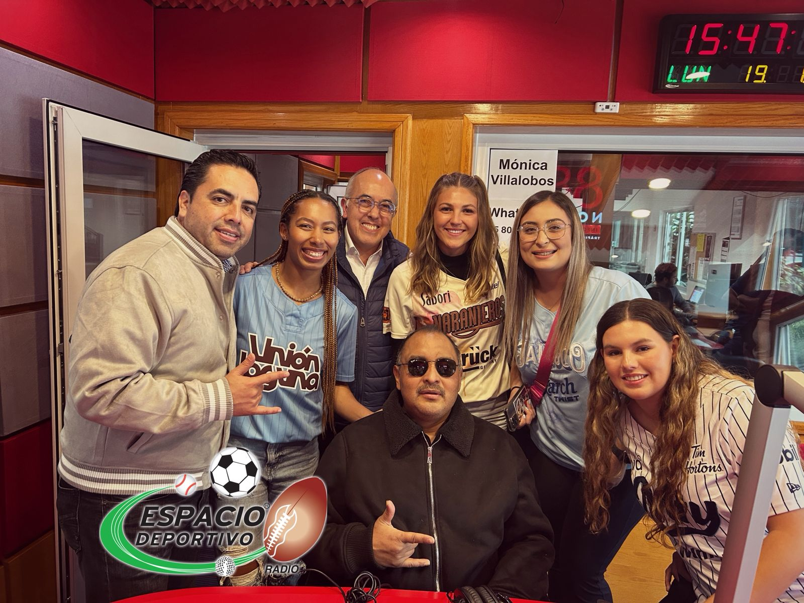 comenzando la semana con una hermosa visita en la cabina de  Espacio Deportivo de la Tarde 19 de enero 2026