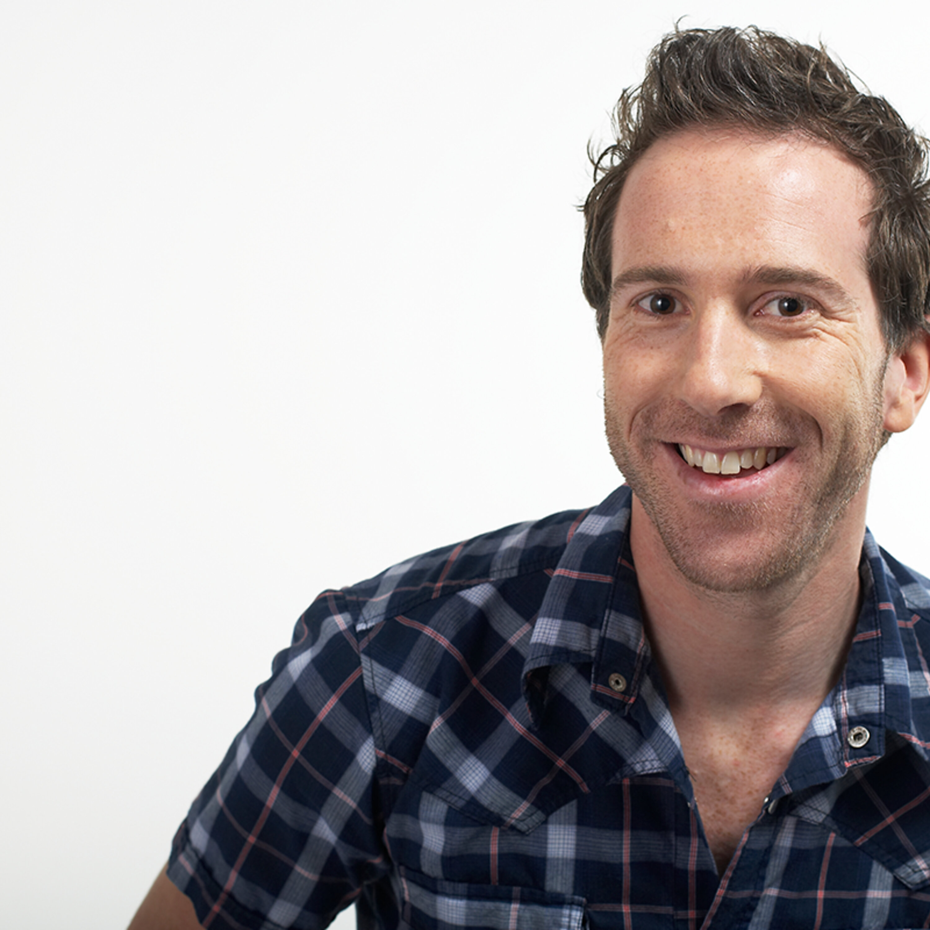 046: Adam Rozenbachs – Bringing comedy from Carlton to Kabul