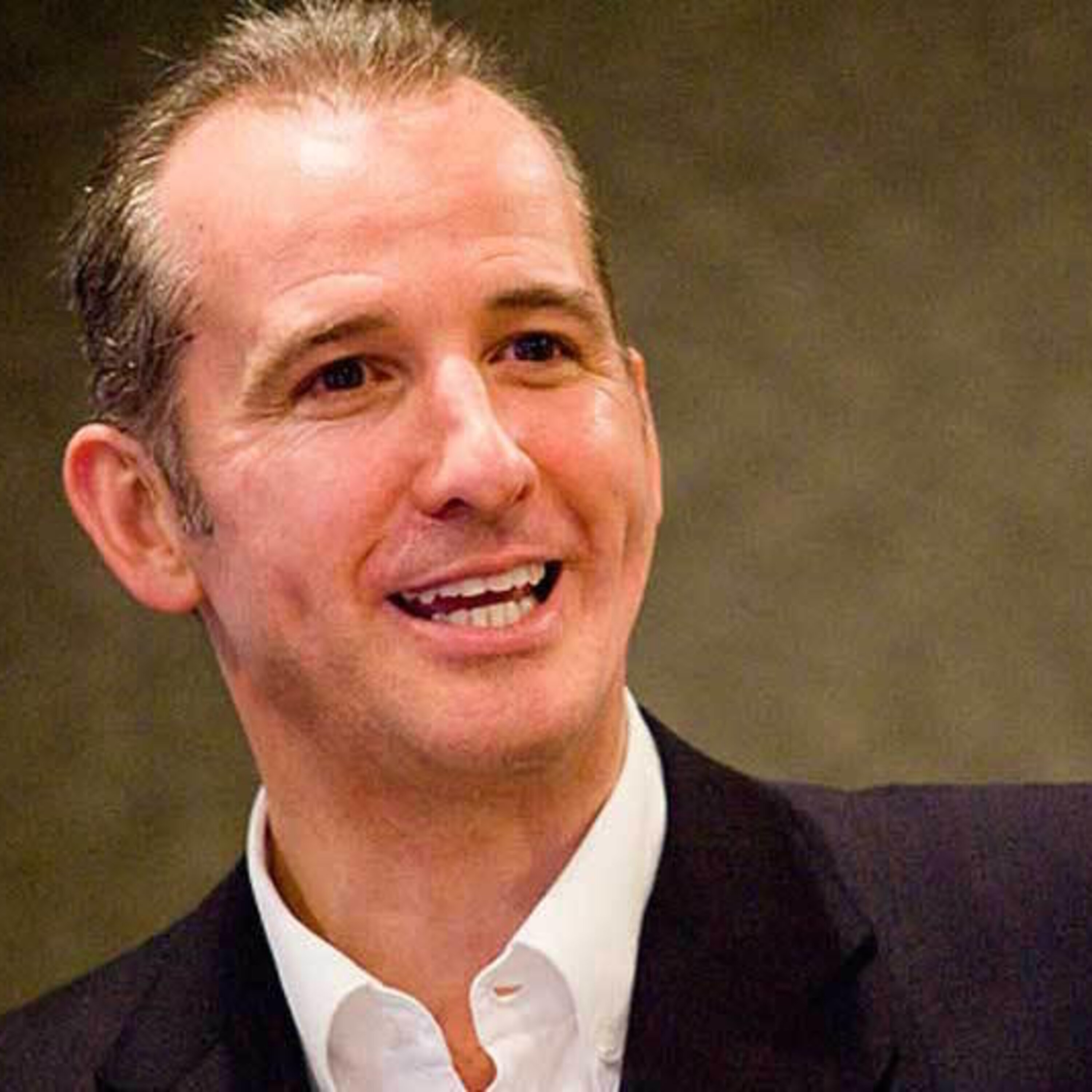 033: Cam Barber – Improving better presenters with comedy