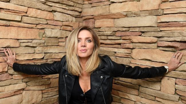 cover of episode 055: Nikki Osborne - Go hard or go home