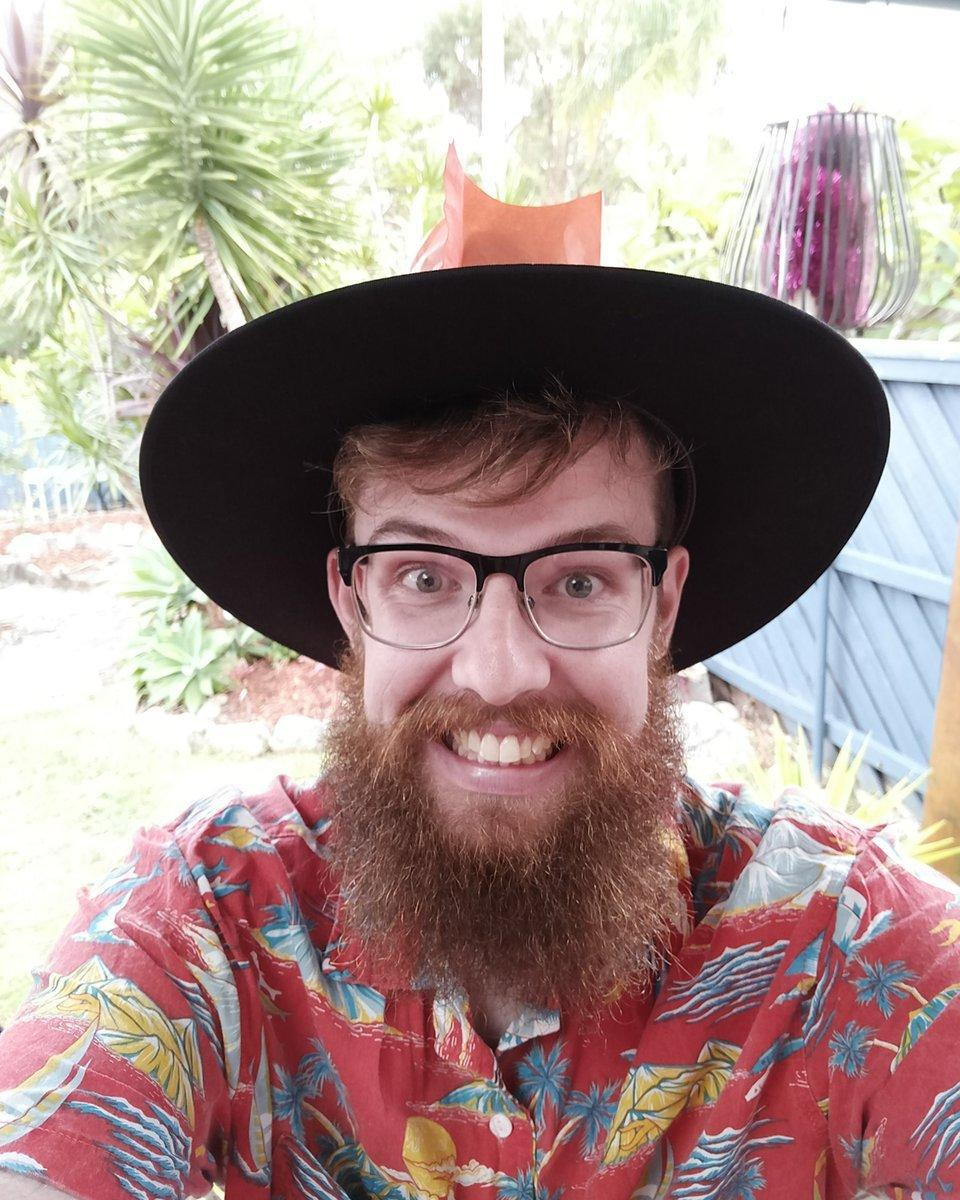 cover of episode 045: Leon Huxtable – A Raw Comedy time machine