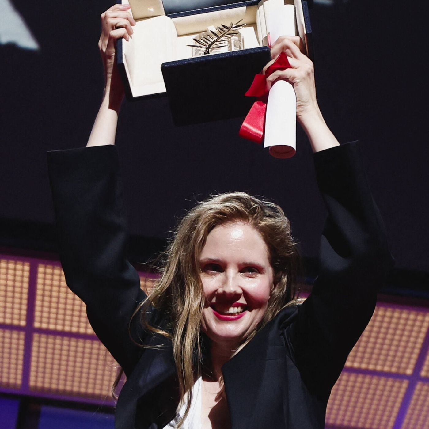 #143 - Cannes premia a terceira diretora da sua história