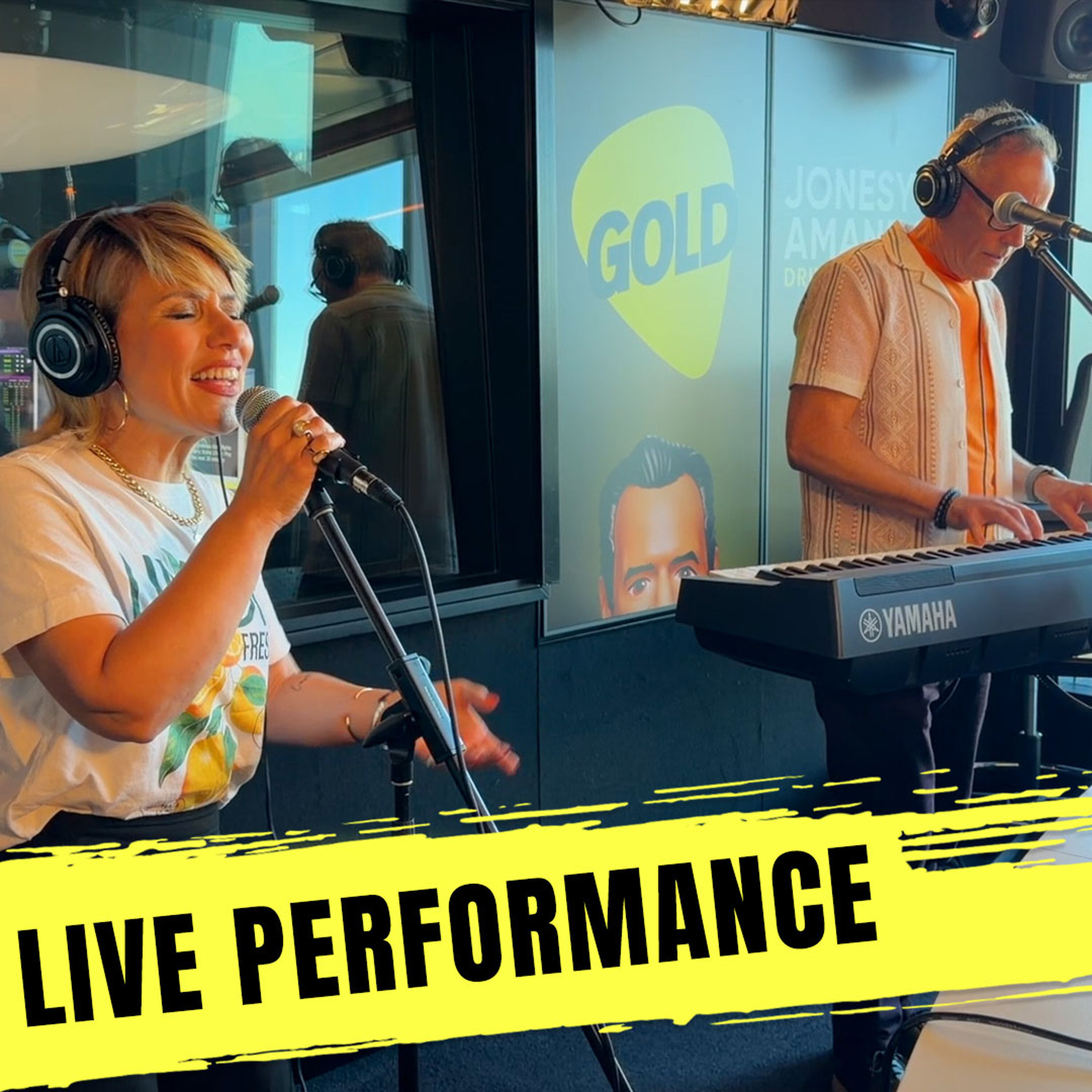 🎤 Bachelor Girl Performs 'Buses and Trains' LIVE In The Studio!