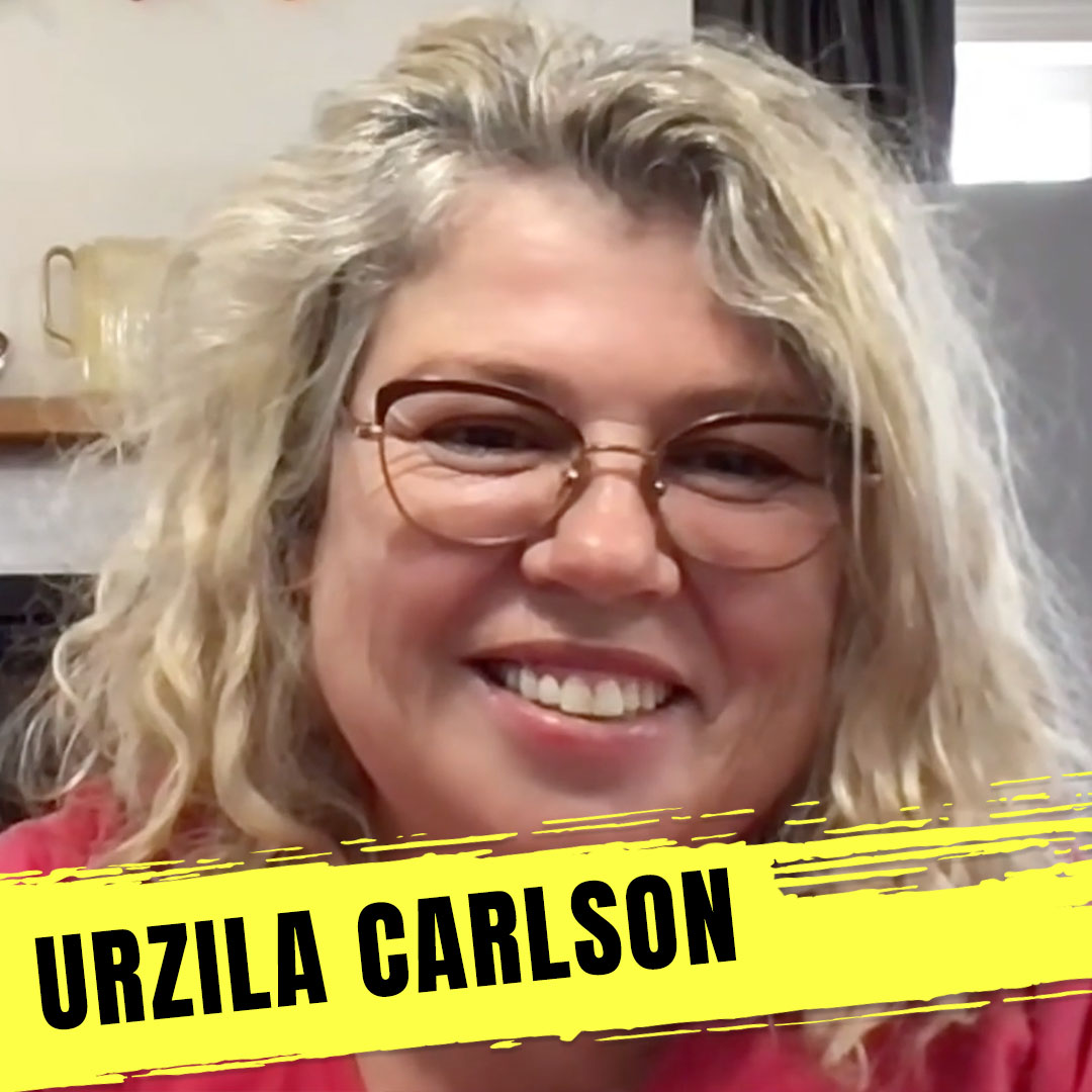 🤣 EXCLUSIVE CHAT: Urzila Carlson