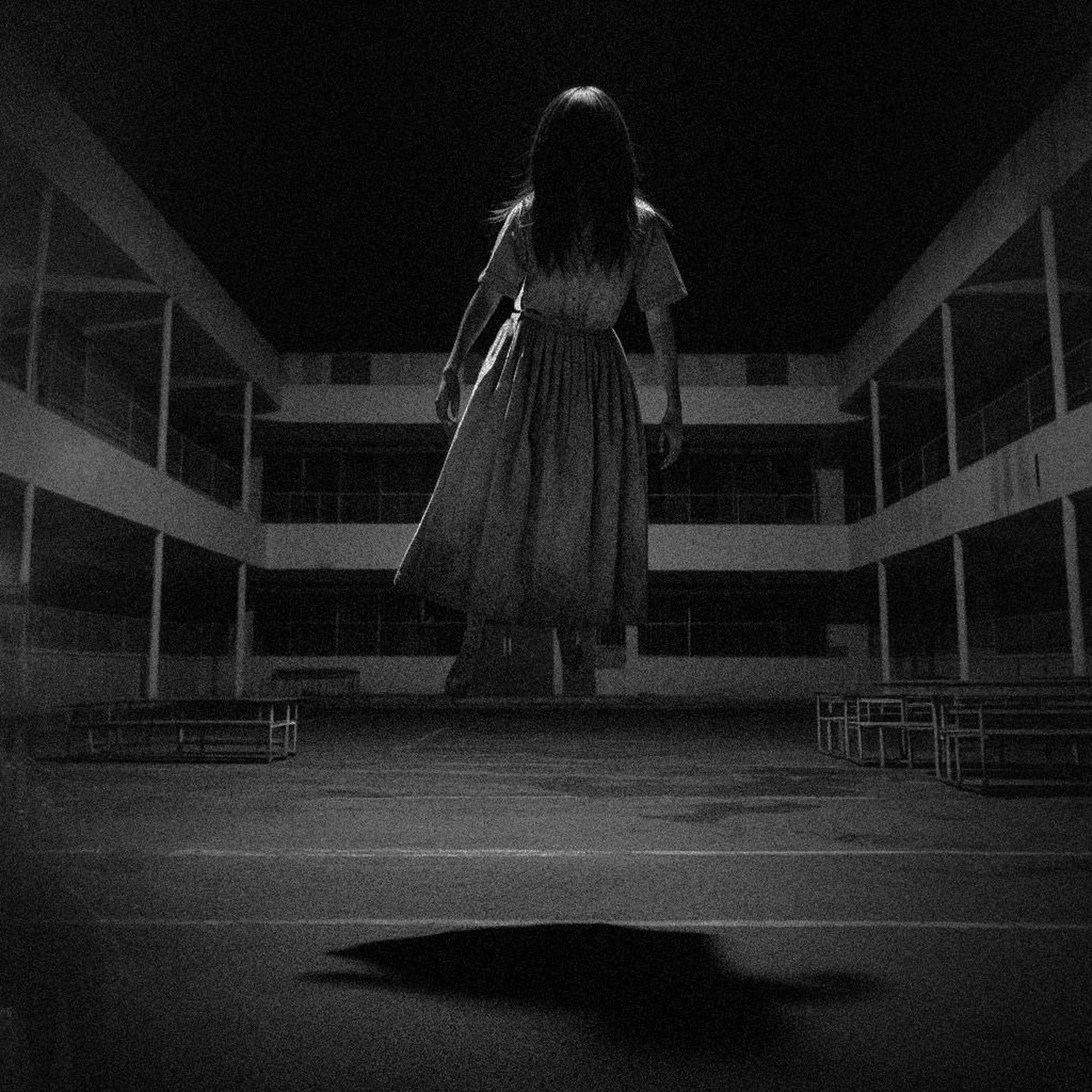 Soy Velador en una Escuela Embrujada (historia de horror)