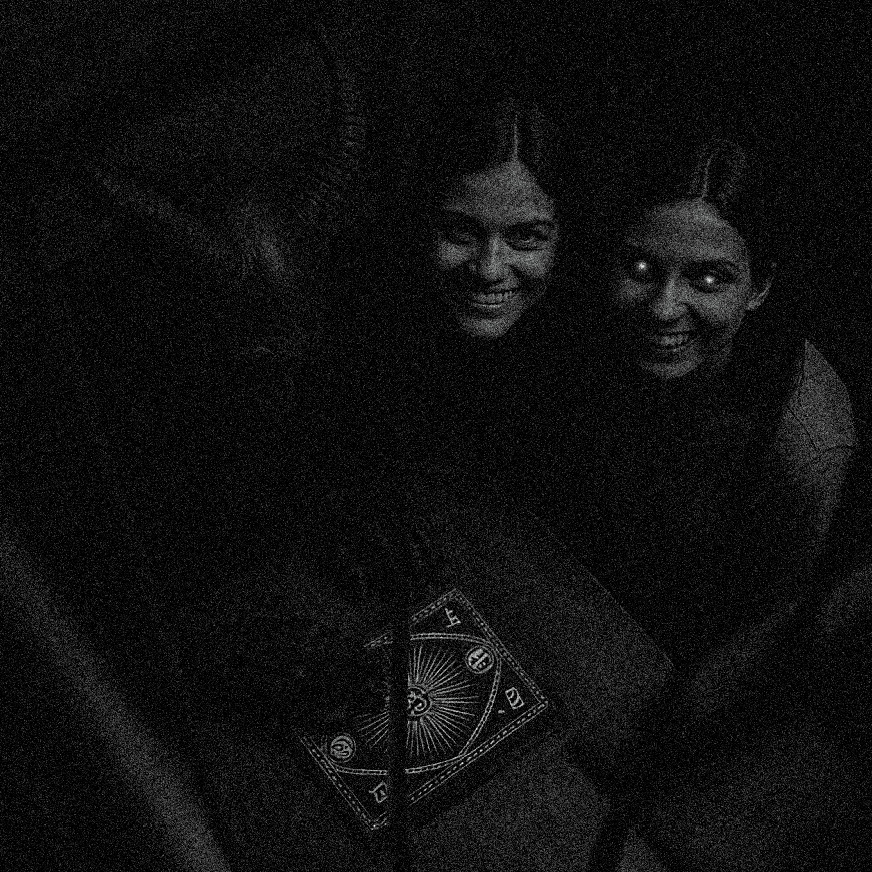 Mi hermana me ofreció a una secta (y otras historias de horror paranormal).
