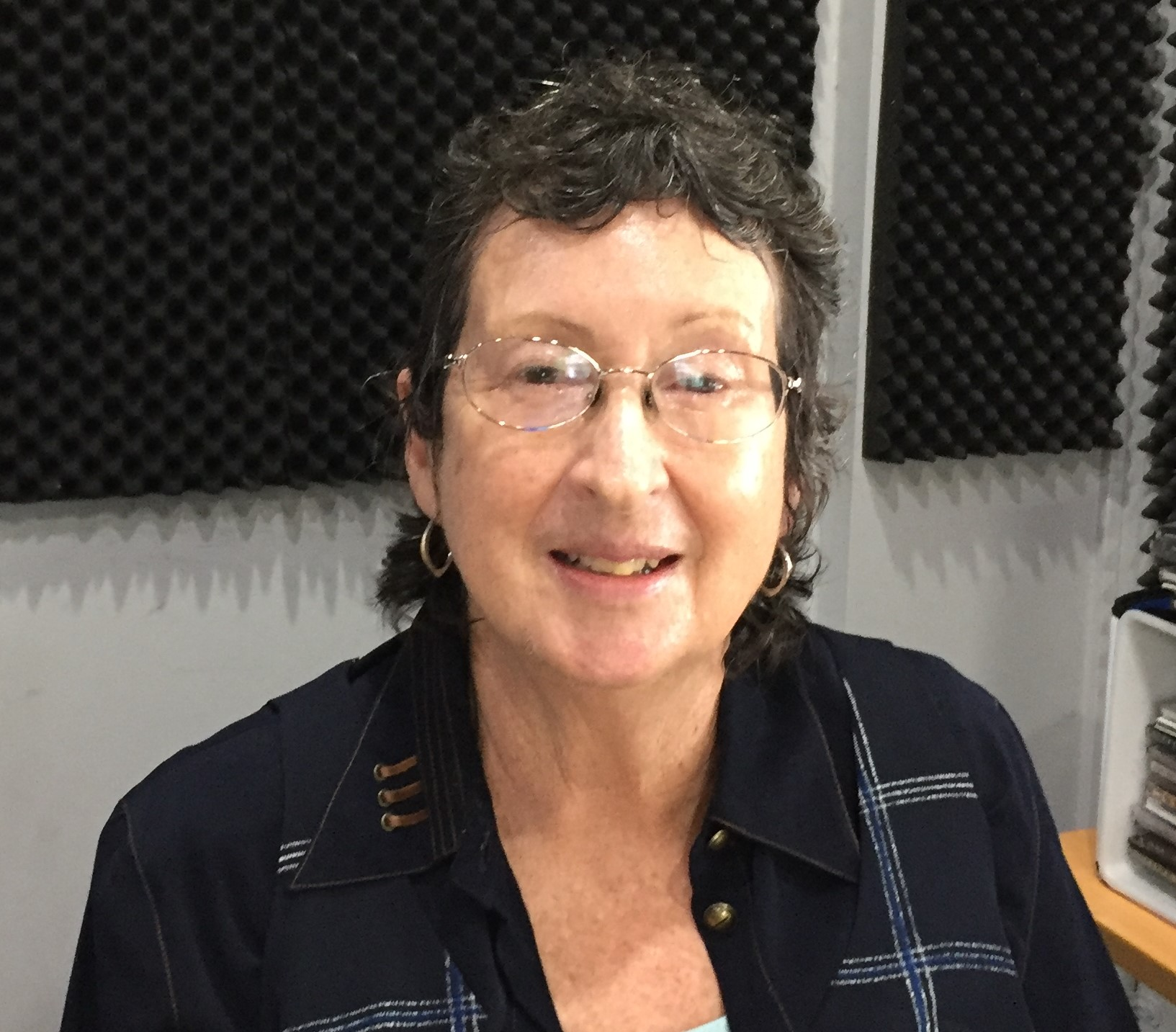 Radio Waves with Lyn Leedham